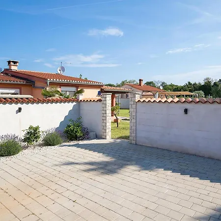 Casa de Férias Beautiful In With Kitchen *