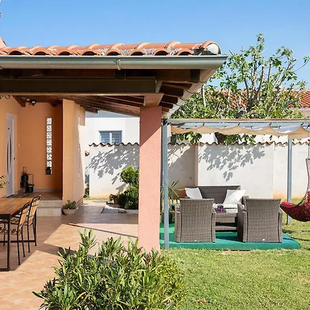 Holiday home Gorgeous Home In Valbandon *