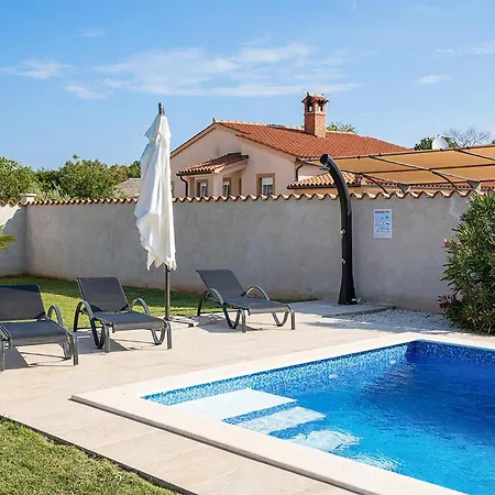 Hébergement de vacances 2 Bedroom Awesome Home In Valbandon Valbandon